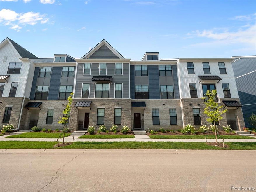 Gorgeous townhome available for quick move in