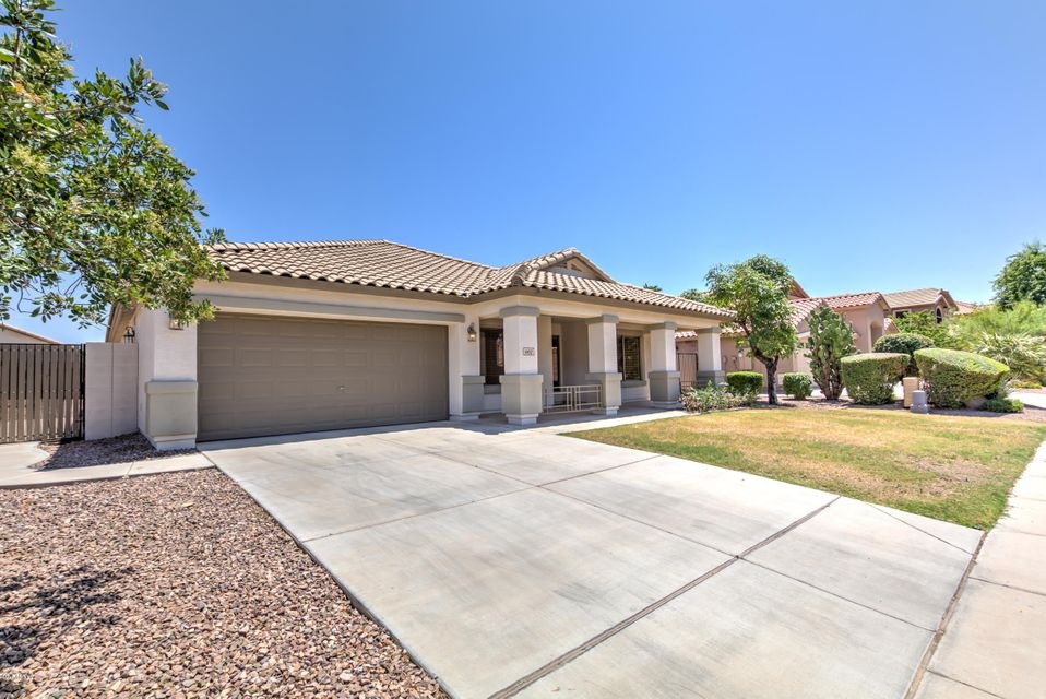4612 E Desert Sands Dr-1