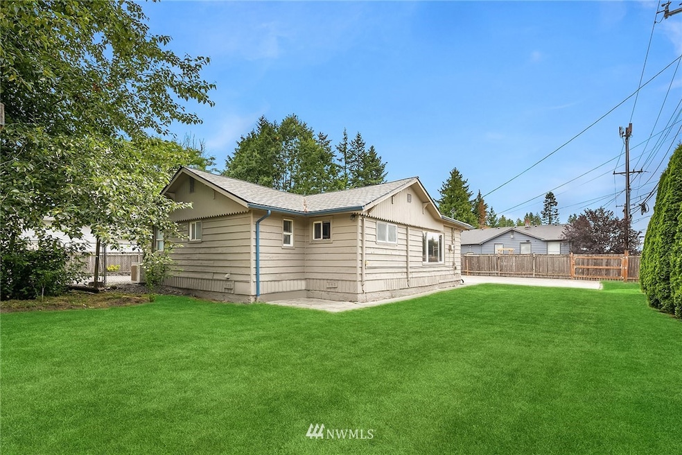 11119 1st Ave SE, Everett, WA 98208 - photo 1