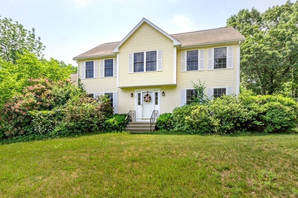 4 Innkeeper Way, Franklin, MA 02038 - photo 1
