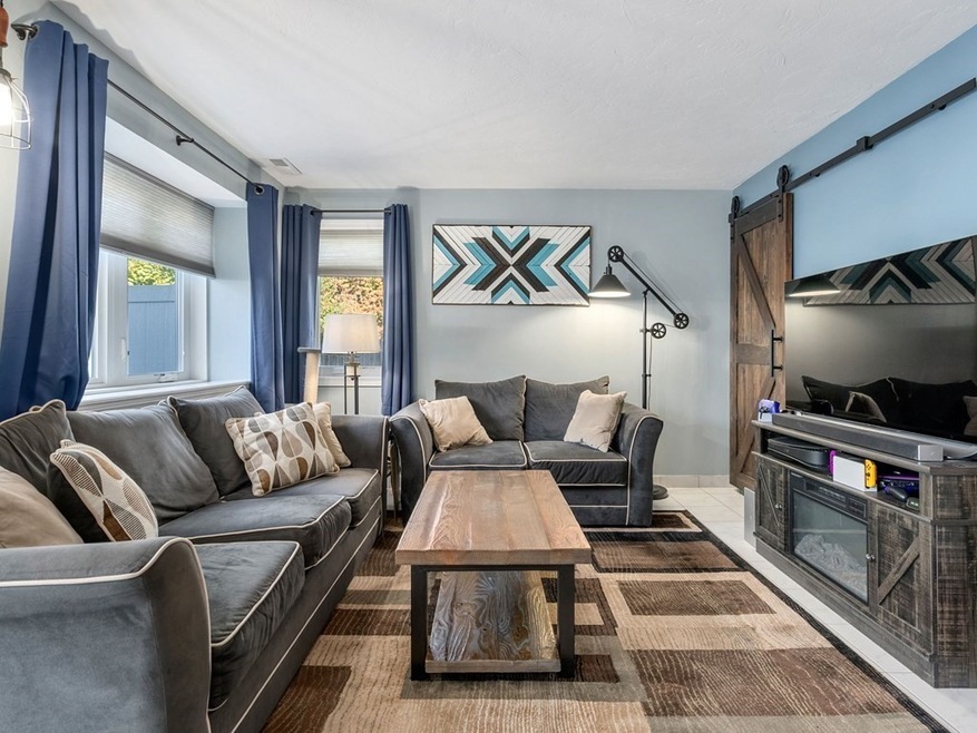 36 Meadow Pond Dr unit G, Leominster, MA 01453 - photo 1