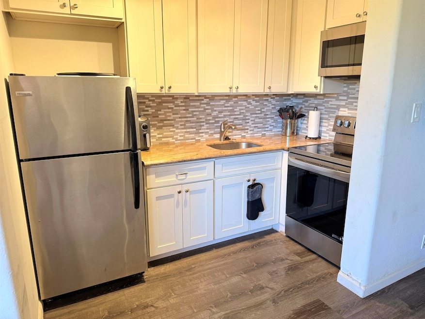 Honokowai East Condominiums unit 111, Lahaina, HI 96761 - photo 1