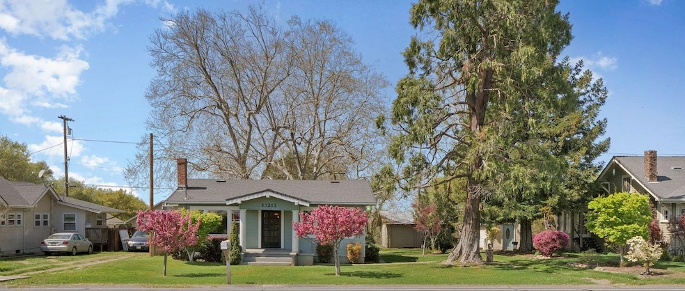 13211 E Highway 88, Lockeford, CA 95237 - photo 1