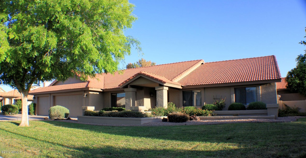 FRONT ELEVATION / FACES SOUTH
