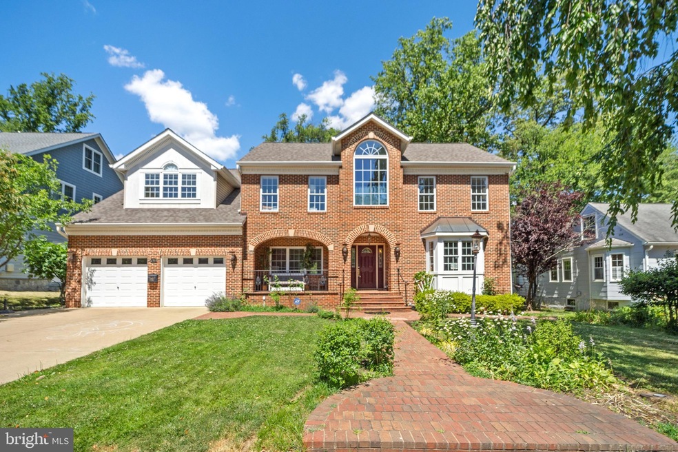 610 Highland Ave, Falls Church, VA 22046 - photo 1