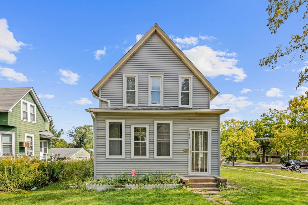 1174 Edgerton Street-1.jpg