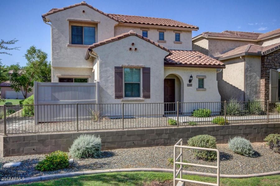 26519 N 53rd Glen, Phoenix, AZ 85083 - photo 1