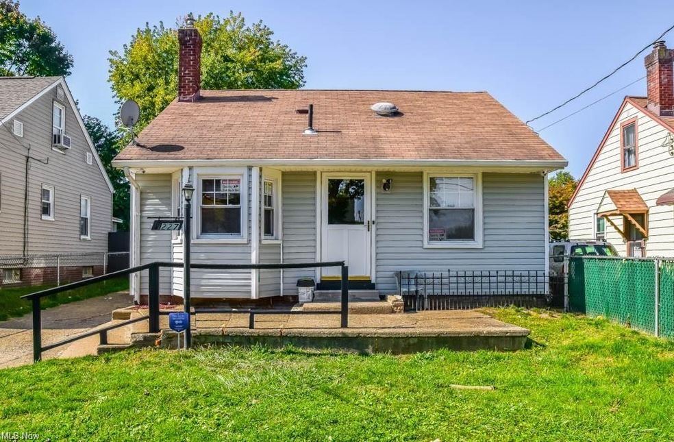 1227 Dartmouth Ave SW, Canton, OH 44710 - photo 1