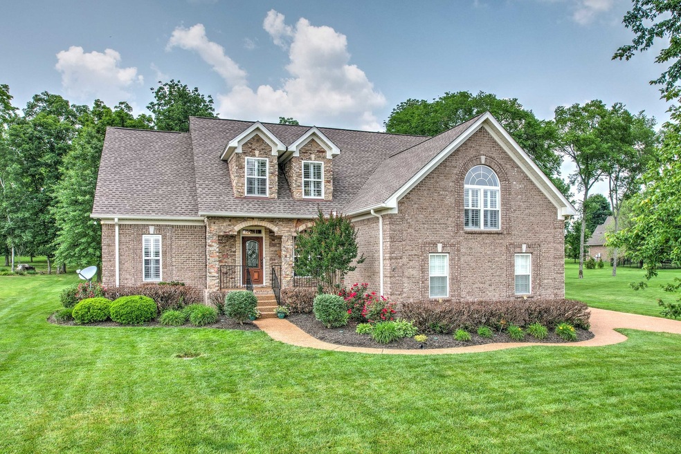 Welcome Home to 1818 Toliver Trace!!