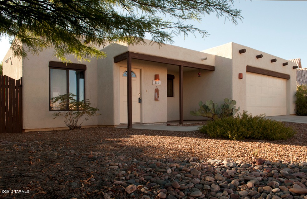 11821 N Desert Slope Way CGM_5440