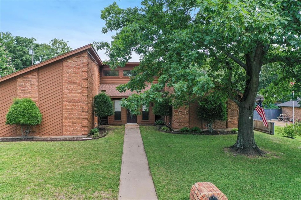 4025 Crescent Valley Cir, Denison, TX 75020 - photo 1