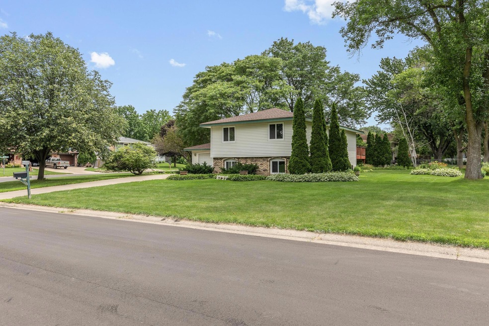 Sold $330,000 • Co-Listing Agent