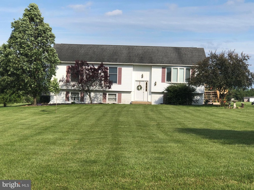 260 Karen Ryan Way, Bunker Hill, WV 25413 - photo 1