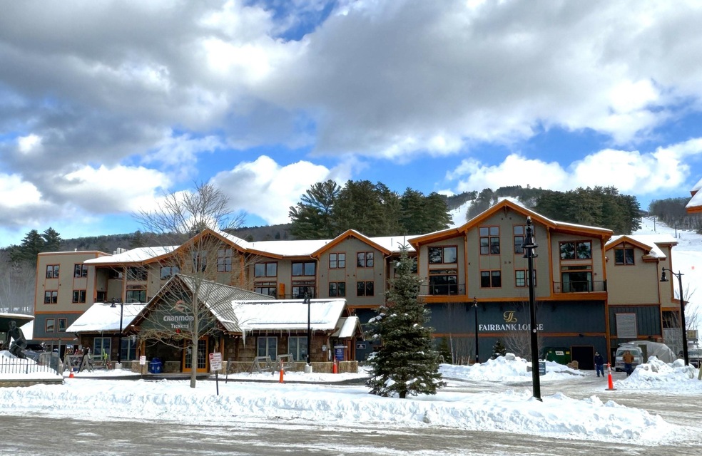 239 Skimobile Rd unit 306, Conway, NH 03860 - photo 1