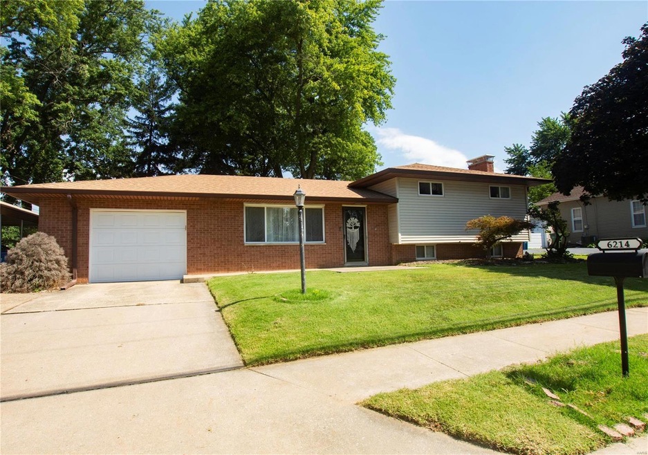 6214 W Main St, Maryville, IL 62062 - photo 1