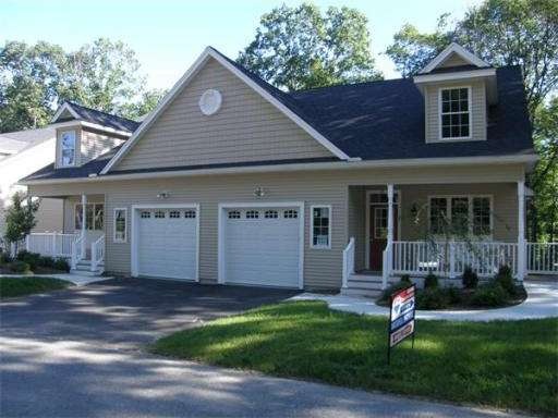 142 Grey Wolf Dr, Franklin, MA 02038 - photo 1