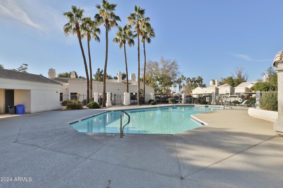 2100 W Lemon Tree Place unit 50, Chandler, AZ 85224 - photo 1