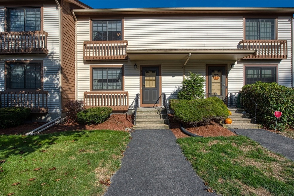 489 Turnpike St unit 3-2, South Easton, MA 02375 - photo 1