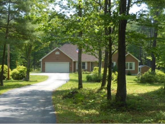 817 Cross Country Rd, Pembroke, NH 03275 - photo 1