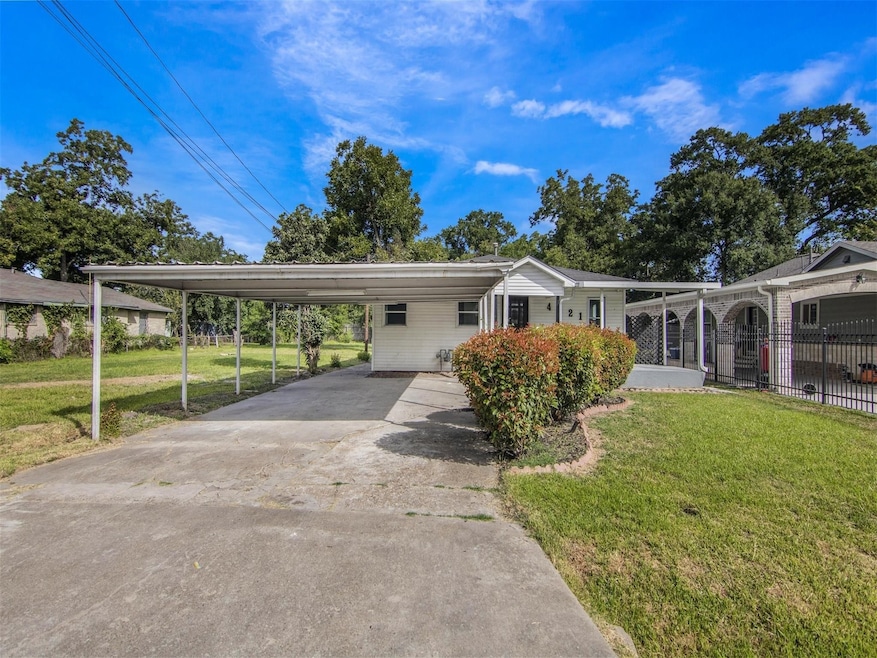 For Sale $249,900 • Co-Listing Agent