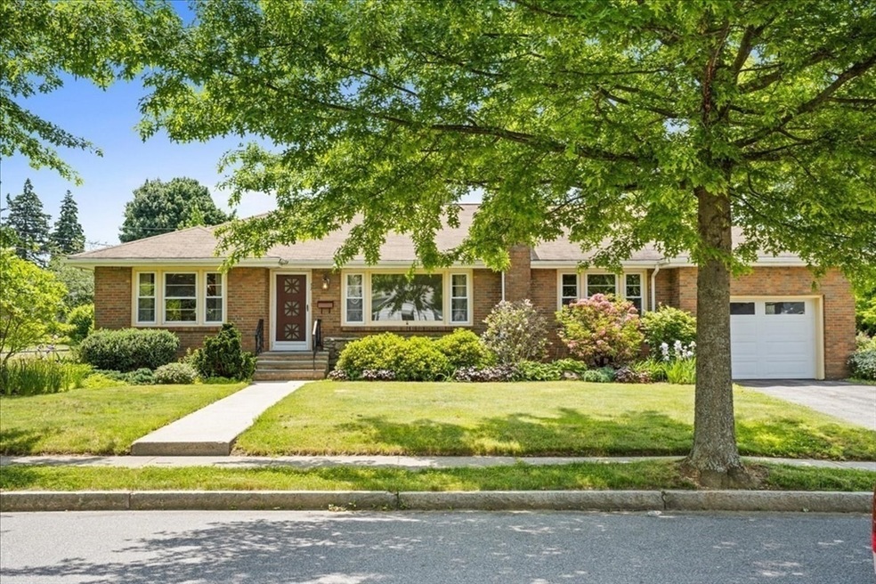 72 Fales St, Worcester, MA 01606 - photo 1