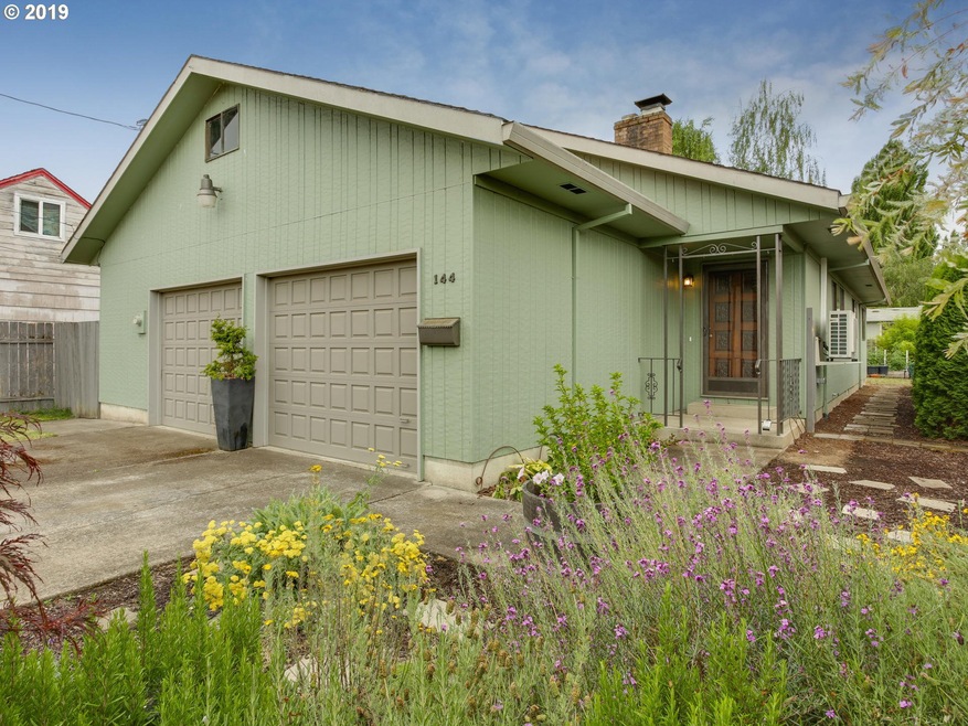 144 SW Jefferson St, Sheridan, OR 97378 - photo 1