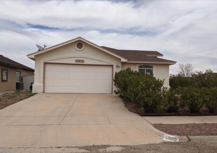 300 Jim Knowles Place, El Paso, TX 79928 - photo 1