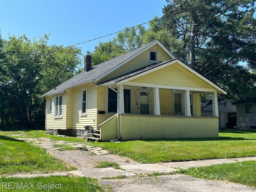 2809 Gibson St, Flint, MI 48503 - photo 1