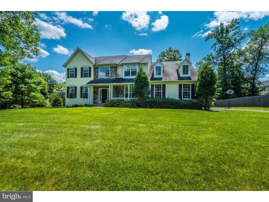 612 Hancock Rd, North Wales, PA 19454 - photo 1