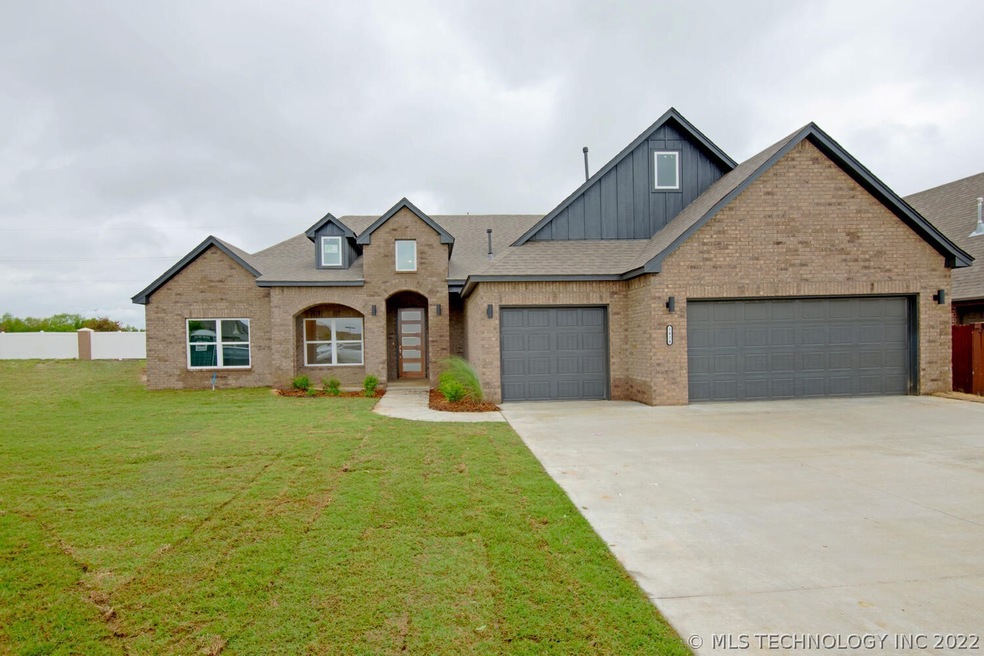 1414 E Washington Place, Broken Arrow, OK 74012 - photo 1