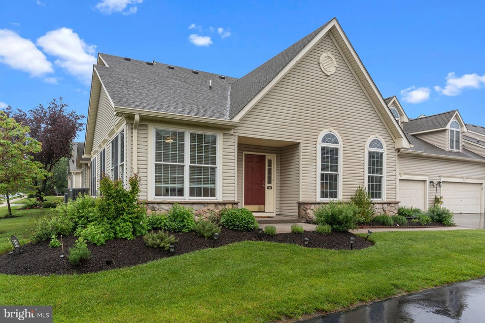 614 Bellflower Rd unit V228, Langhorne, PA 19047 - photo 1