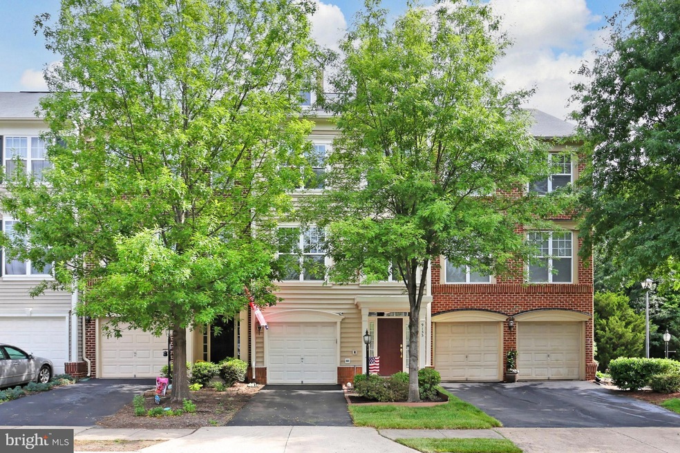 9133 Panther Falls Way, Bristow, VA 20136 - photo 1