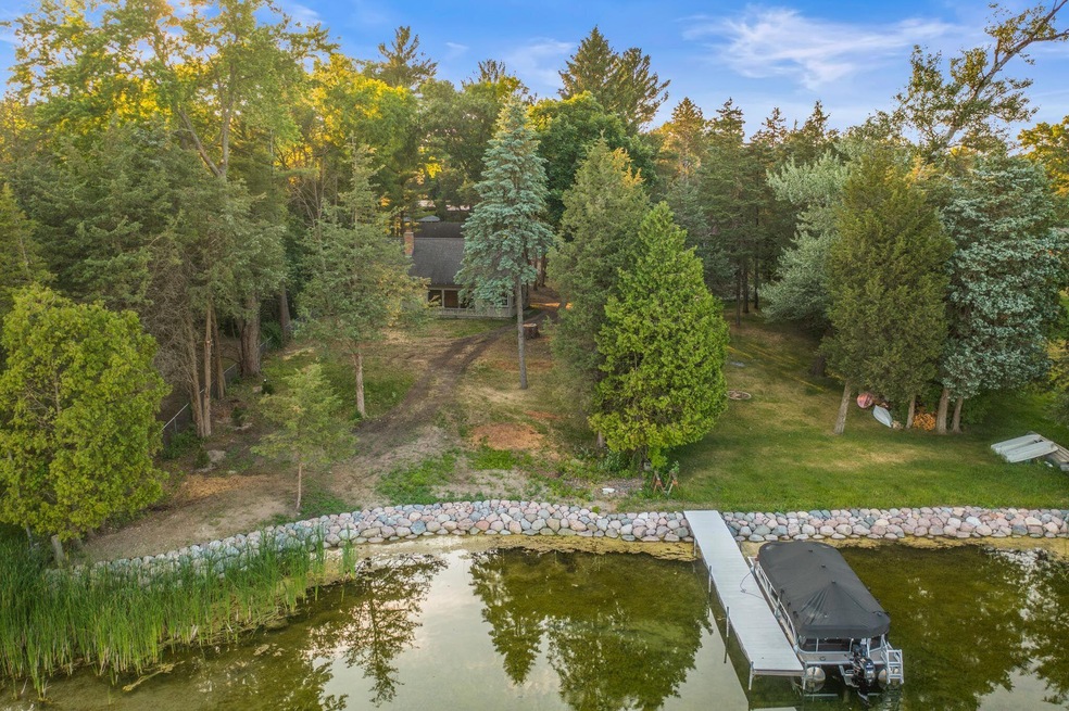 W379S4732 W Pretty Lake Rd, Dousman-3