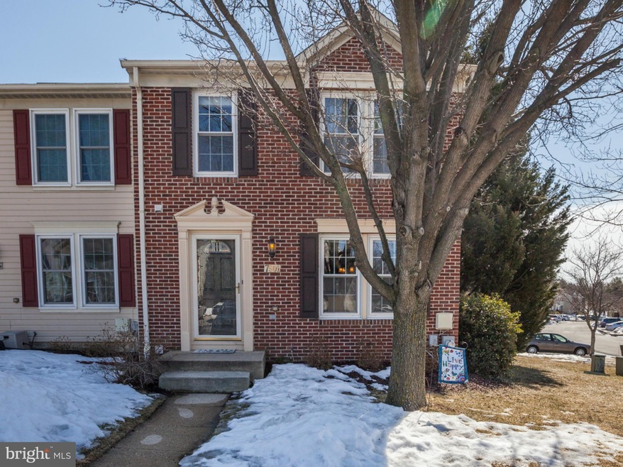 7901 Brightwind Ct, Ellicott City, MD 21043 - photo 1