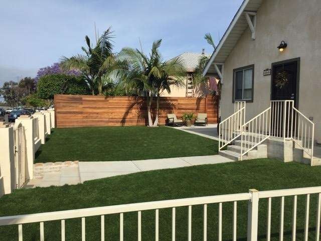 Front yard 4 bed house- photo taken prior to tenta