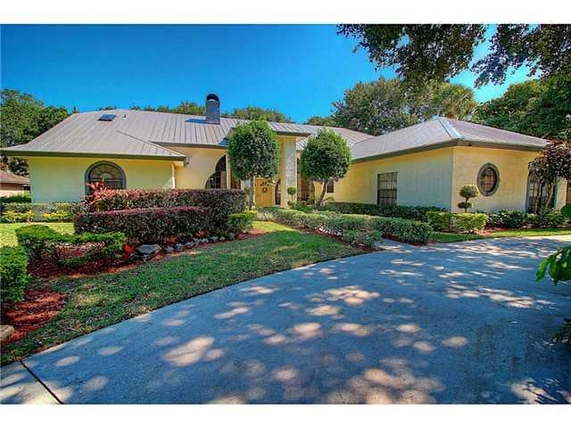 16 Perriwinkle Ln, Stuart, FL 34996 - photo 1