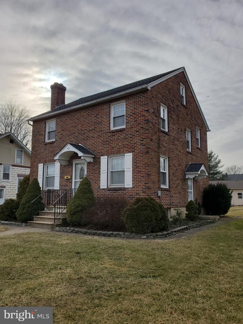 40 S 7th St, Quakertown, PA 18951 - photo 1