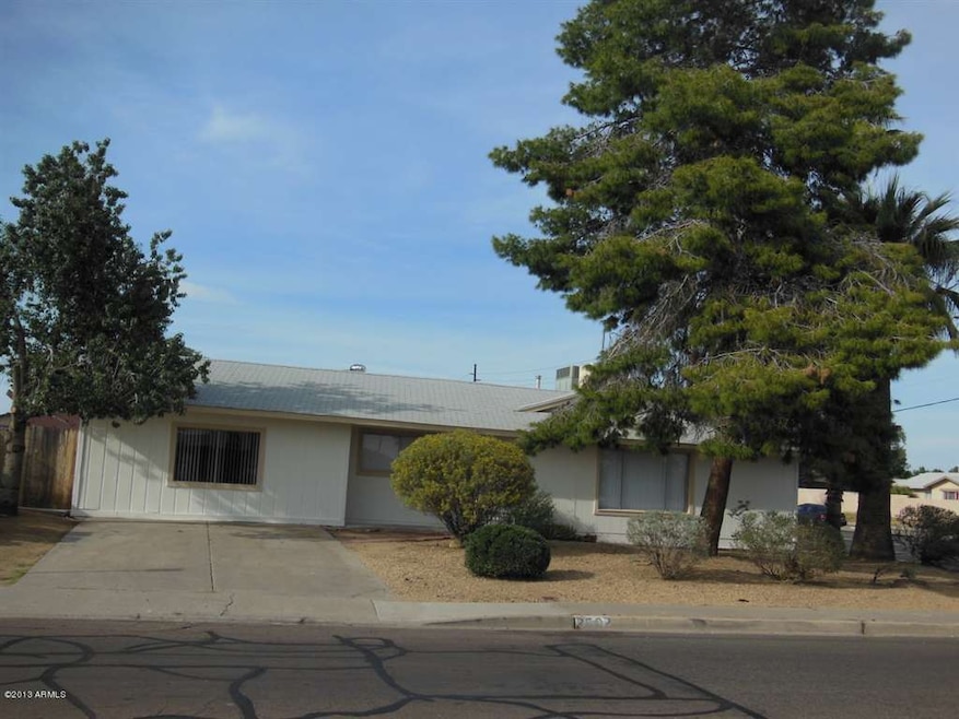 Huge Corner Lot with Shade Trees!