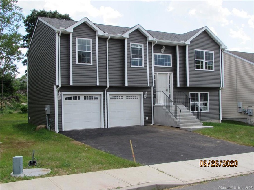 47 Society Hill unit 34, Waterbury, CT 06704 - photo 1