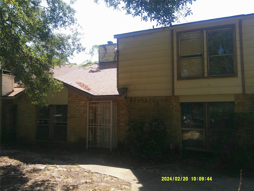 For Rent $1,300/month