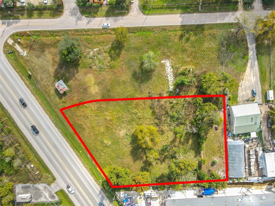 11711 Veterans Memorial Dr, Houston, TX 77066 - photo 1