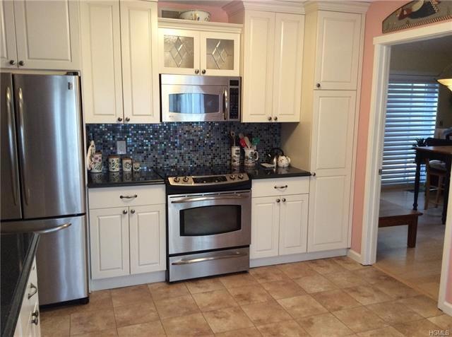 254 Heritage Hills unit B, Somers, NY 10589 - photo 1