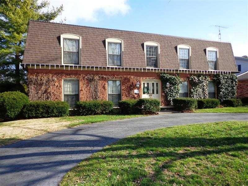 2545 California St, Columbus, IN 47201 - photo 1