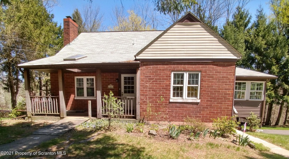 616 N Main St, Moscow, PA 18444 - photo 1