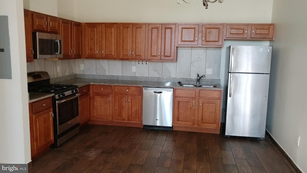 1209 Liberty Rd unit 206, Sykesville, MD 21784 - photo 1