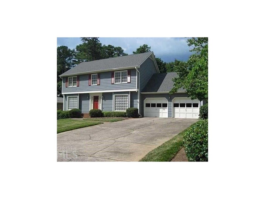Gorgeous home close to I-75! Location, location!