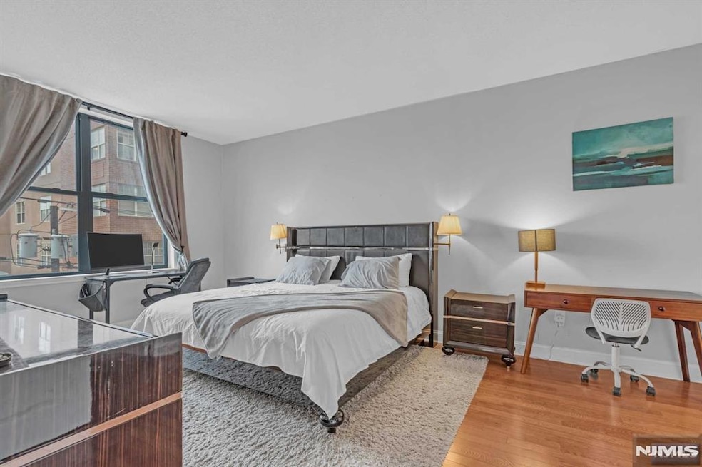 The Park City Grand unit 3F, Union City, NJ 07087 - photo 1