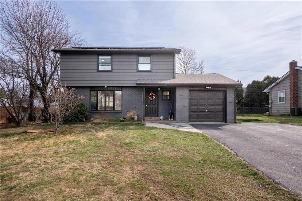 1145 Brookside Rd, Allentown, PA 18106 - photo 1