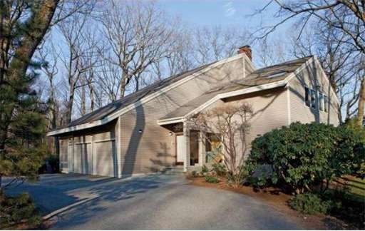 828 Hammond St, Chestnut Hill, MA 02467 - photo 1