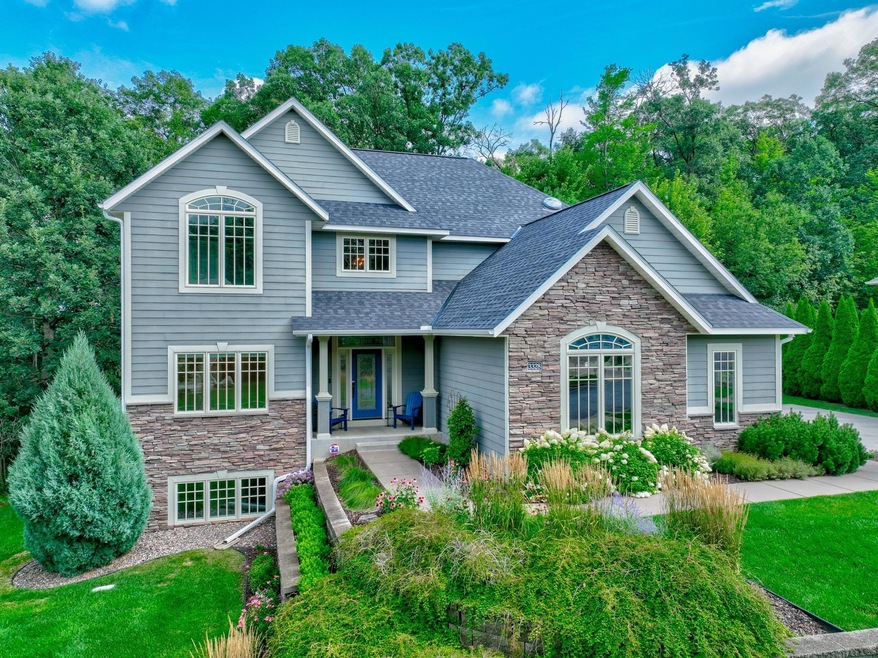 For Sale $685,000 • Co-Listing Agent